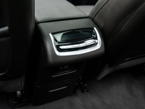 Certified 2023 Cadillac XT6 Luxury w/ LPO, Floor Liner Package image 22