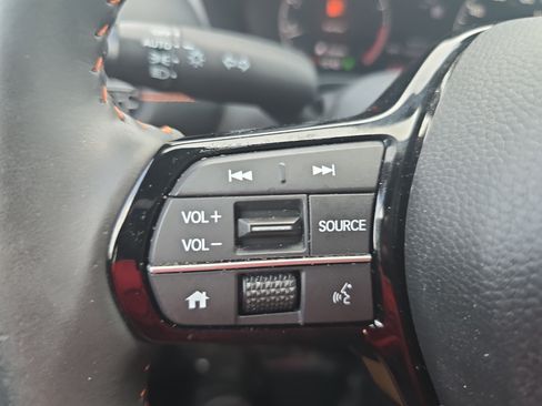 Used 2024 Honda HR-V Sport image 16