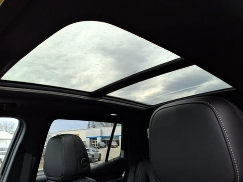 New 2026 GMC Terrain Elevation w/ Elevation Premium Package AWD/4WD image 18