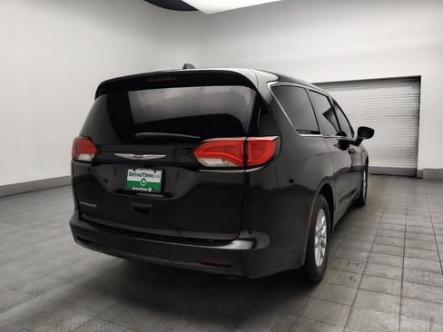 Used 2023 Chrysler Voyager LX w/ Fleet Security Group FWD image 9