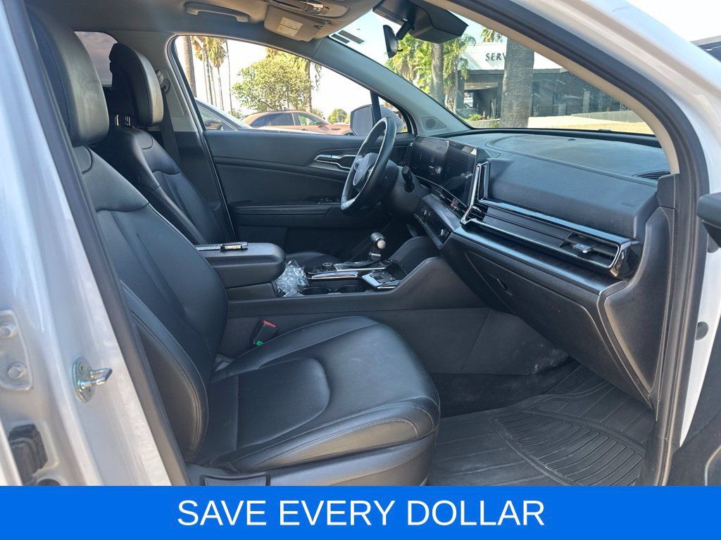 Used 2023 Kia Sportage EX FWD image 14