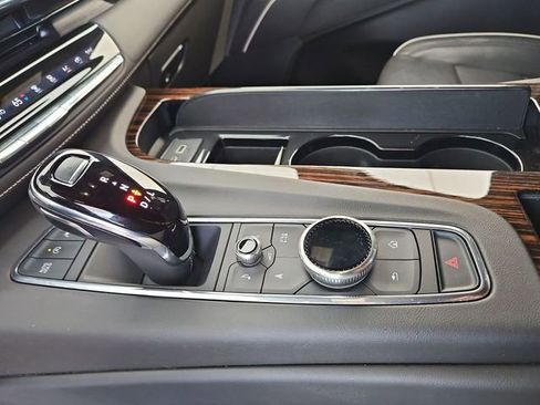 Certified 2023 Cadillac Escalade Premium Luxury w/ Performance Package image 22