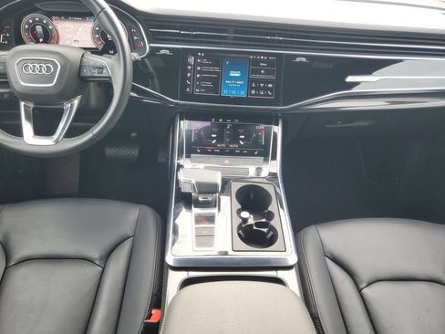 Used 2025 Audi Q7 3.0T Premium Plus AWD/4WD image 31