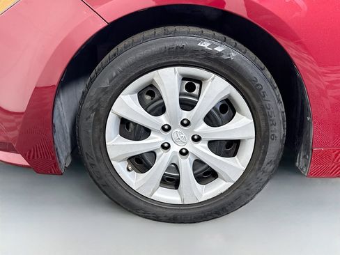 Used 2022 Toyota Corolla LE FWD image 37