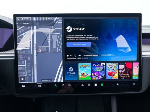 Used 2023 Tesla Model X image 21