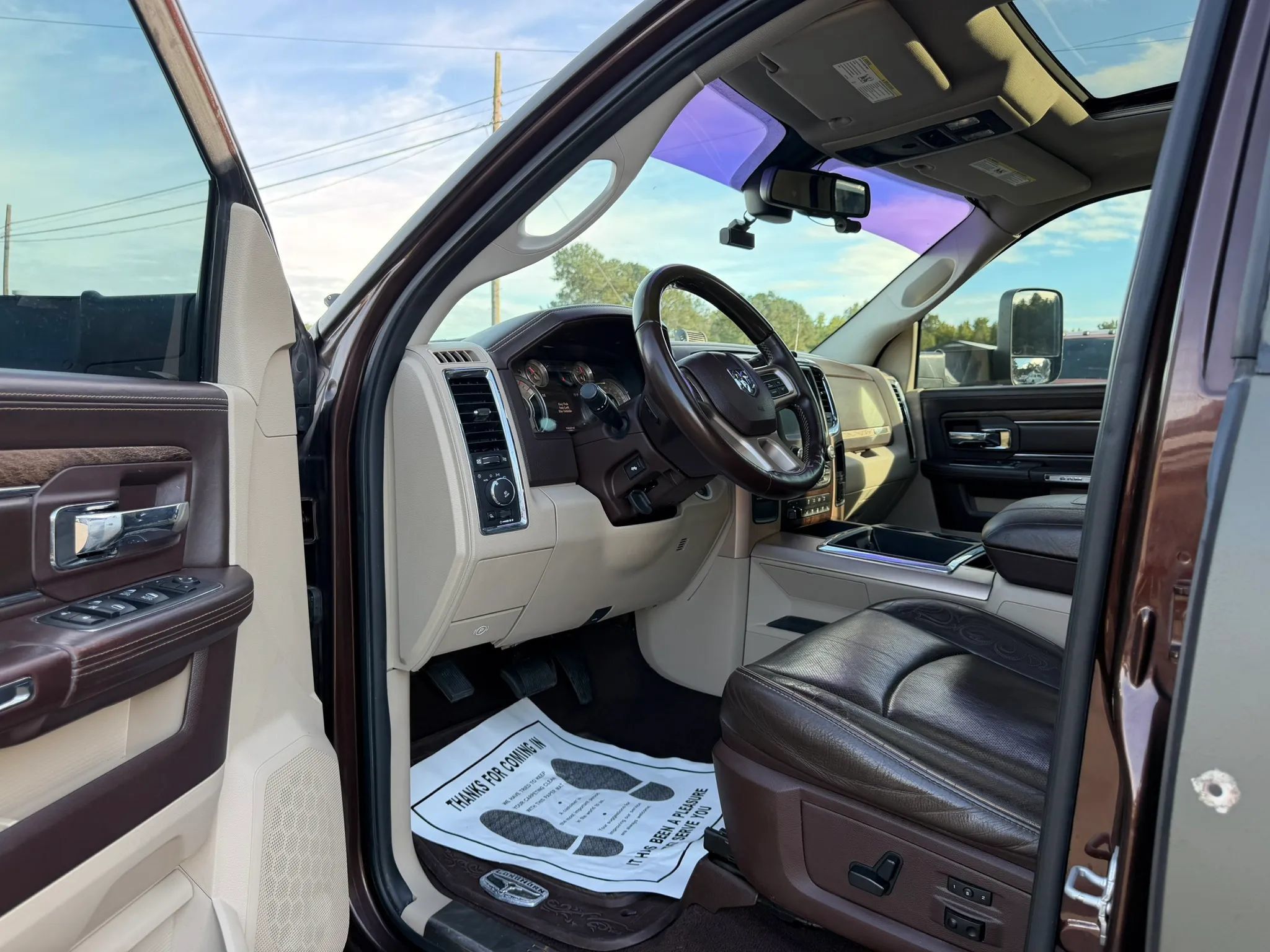 Used 2014 RAM 3500 Laramie Longhorn AWD/4WD image 13