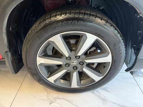 Used 2025 Honda Pilot Elite image 37