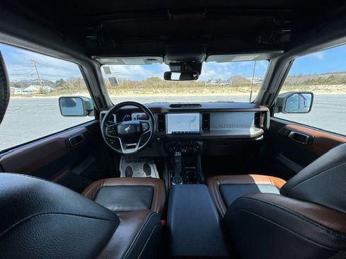 Used 2023 Ford Bronco Outer Banks AWD/4WD image 13