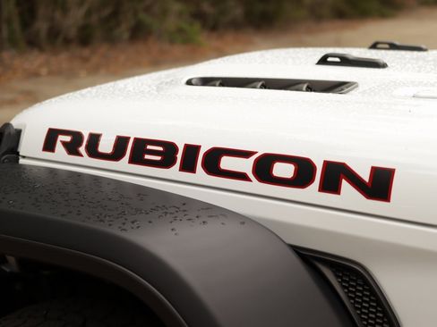 Used 2021 Jeep Wrangler Unlimited Rubicon w/ Cold Weather Group image 34