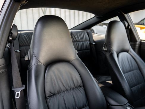 Used 2000 Porsche 911 Carrera RWD image 21