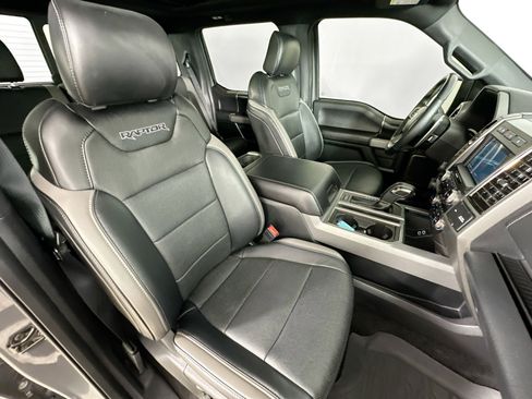 Used 2018 Ford F150 Raptor w/ Equipment Group 802A Luxury AWD/4WD image 43