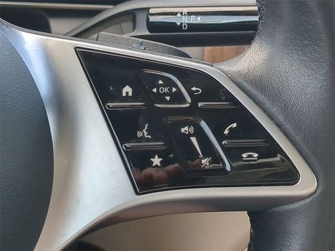 Used 2024 Mercedes-Benz GLC 300 4MATIC image 27