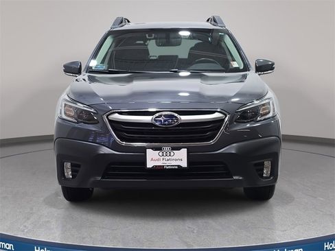 Used 2020 Subaru Outback Premium image 3