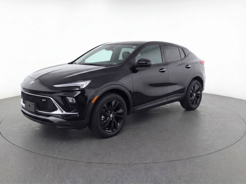 Used 2024 Buick Encore GX Sport Touring FWD image 3