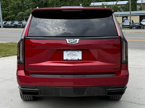 Used 2022 Cadillac Escalade ESV Sport w/ Touring Package AWD/4WD image 6