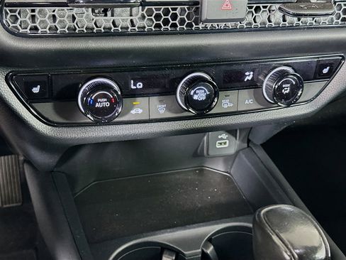 Used 2024 Honda HR-V Sport image 23