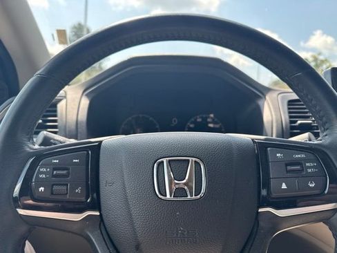 Used 2025 Honda Odyssey EX-L image 19