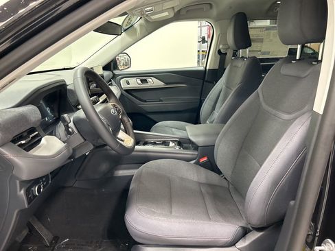 New 2026 Ford Explorer Active image 10