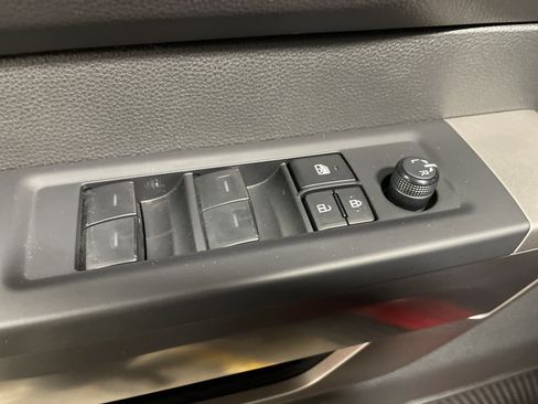 Used 2025 Toyota Tundra SR5 image 10