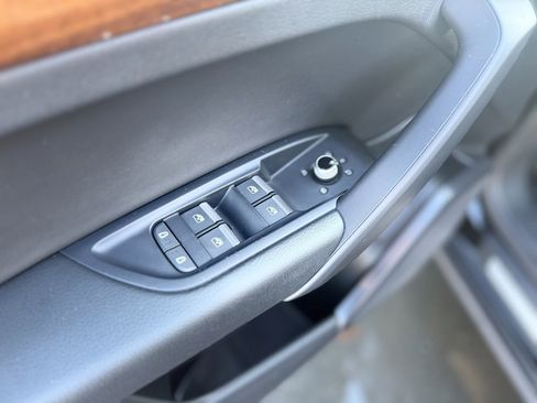 Used 2023 Audi Q5 2.0T Premium w/ Convenience Package image 20