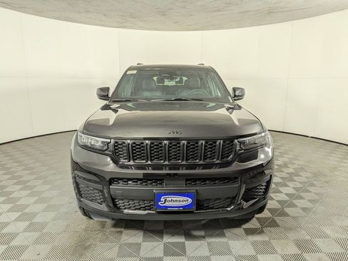 New 2025 Jeep Grand Cherokee L Altitude image 2