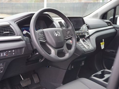 Used 2024 Honda Odyssey EX-L image 10