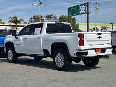 Used 2022 Chevrolet Silverado 2500 High Country w/ Technology Package image 7