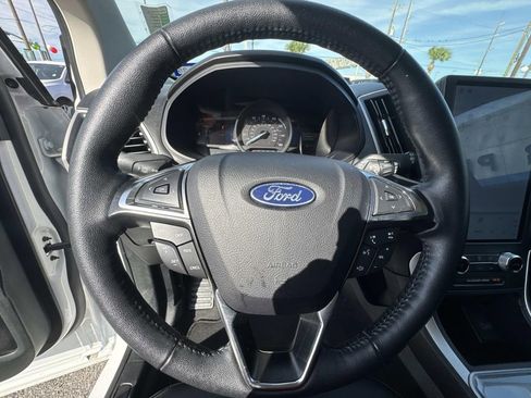 Used 2024 Ford Edge SEL image 21