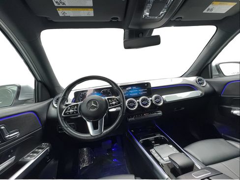 Used 2023 Mercedes-Benz EQB 300 4MATIC w/ Exclusive Package image 32