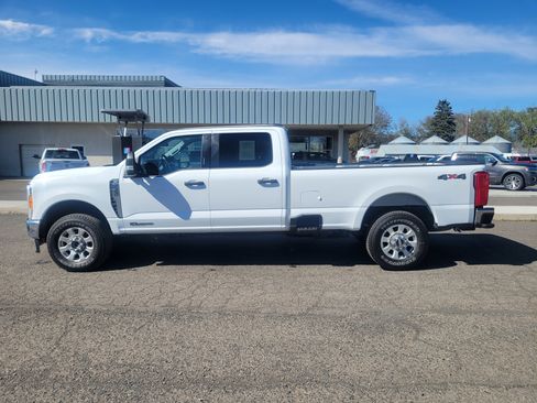 Used 2023 Ford F350 XLT AWD/4WD image 12