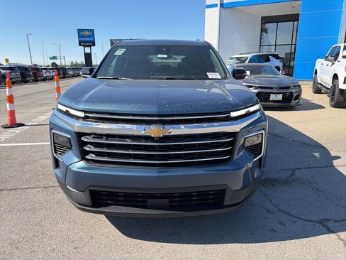 New 2026 Chevrolet Traverse LT AWD/4WD image 8