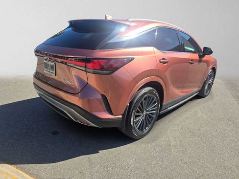 Certified 2025 Lexus RX 350 Premium w/ Convenience Package FWD image 3
