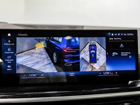 Used 2023 BMW X7 xDrive40i w/ M Sport Package AWD/4WD image 31