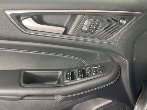 Used 2022 Ford Edge Titanium w/ Equipment Group 301A image 28