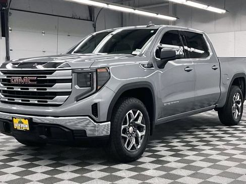 Used 2025 GMC Sierra 1500 SLE AWD/4WD image 13