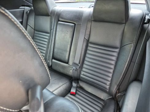 Used 2009 Dodge Challenger R/T RWD image 18
