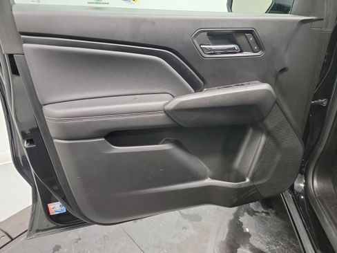 Used 2023 Chevrolet Colorado LT w/ LT Convenience Package II image 13