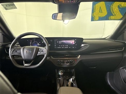 Used 2024 Buick Envista Preferred w/ Convenience I Package image 10