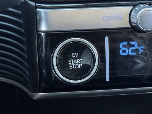 Used 2024 Hyundai Ioniq 5 Limited image 19