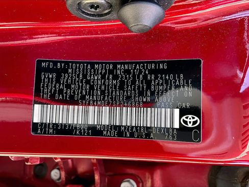Used 2025 Toyota Corolla LE FWD image 34
