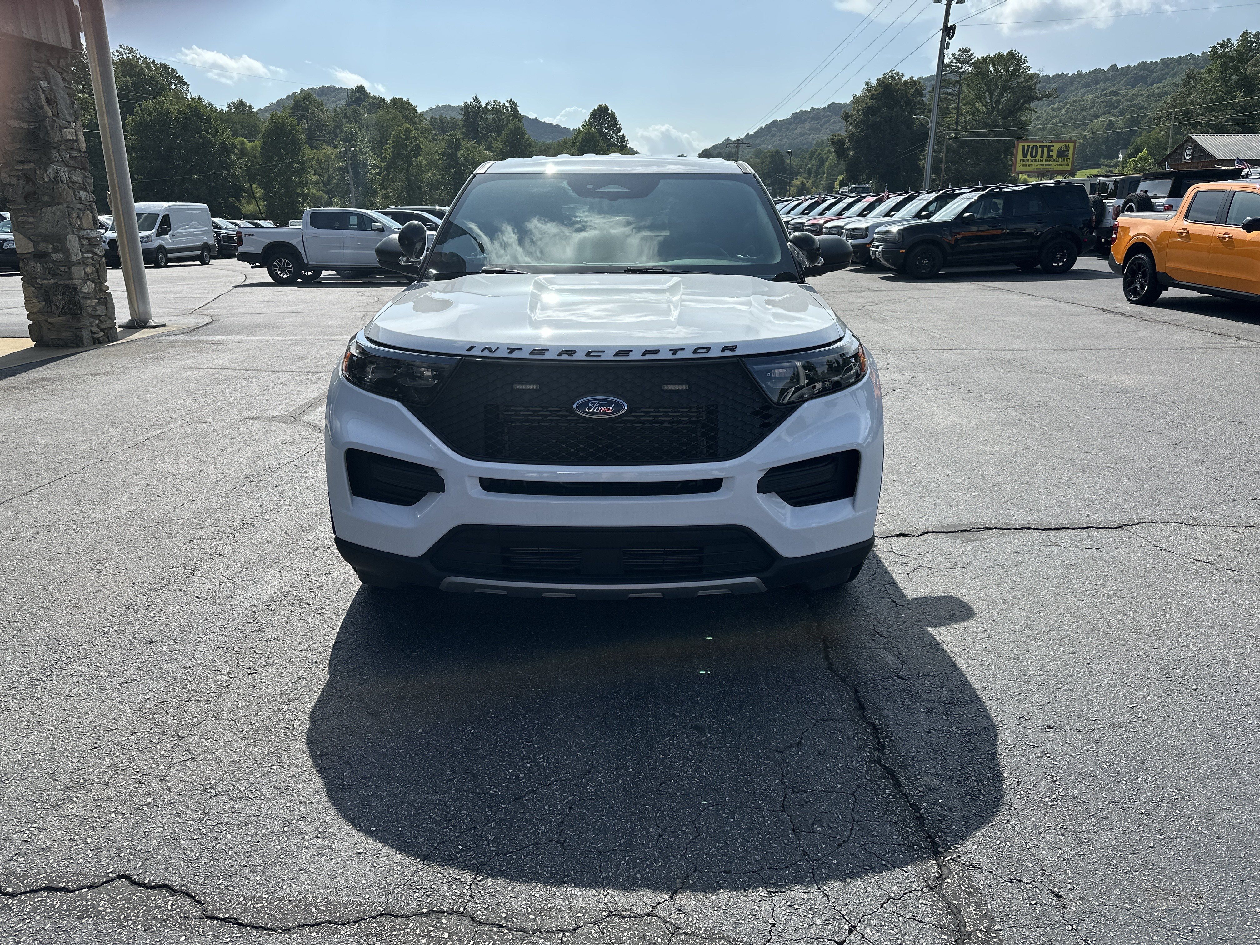 Used 2026 Ford Explorer 4WD Police Interceptor w/ Ready For The Road Package image 3