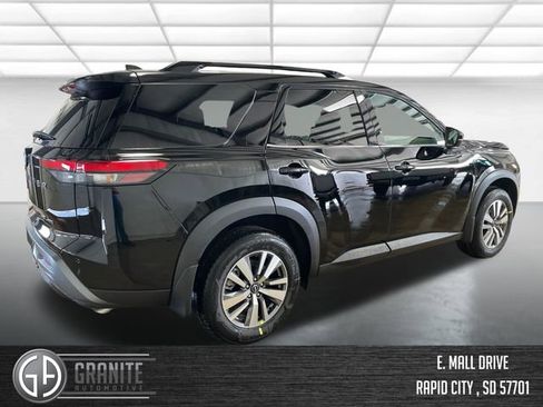 New 2026 Nissan Pathfinder SL AWD/4WD image 5