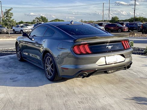 Used 2021 Ford Mustang Coupe image 7