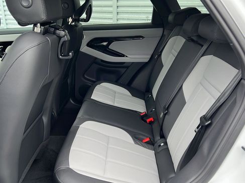 New 2026 Land Rover Range Rover Evoque Dynamic SE AWD/4WD image 8
