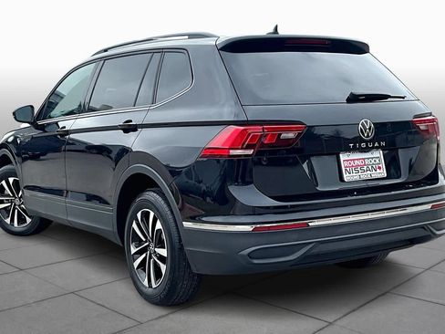 Used 2022 Volkswagen Tiguan S image 11
