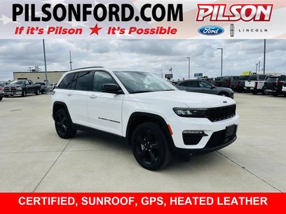 Used 2023 Jeep Grand Cherokee Limited w/ Black Appearance Package