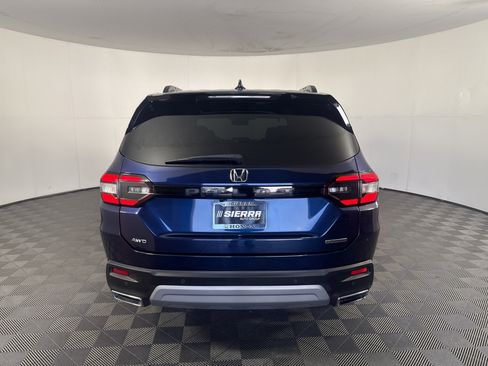 Certified 2023 Honda Pilot Touring image 3