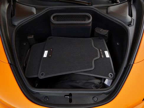 Used 2024 McLaren 750S Spider RWD image 19
