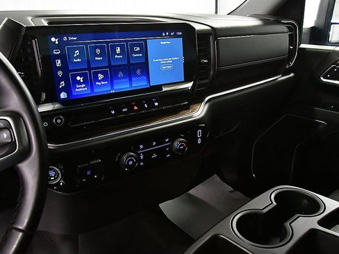 Used 2024 Chevrolet Silverado 2500 LT image 24