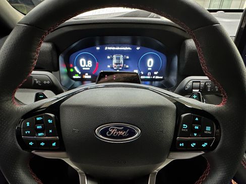 Certified 2025 Ford Explorer ST image 34